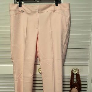 Solid pink slim ankle pant size 14S. White house black market perfect form. Slim
